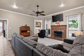 1301 Hyde Park Boulevard - Photo 3