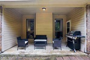 1301 Hyde Park Boulevard - Photo 31