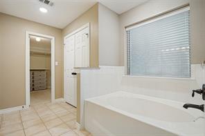6630 Meadow Ridge Circle - Photo 16
