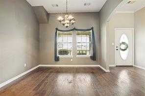 6630 Meadow Ridge Circle - Photo 4