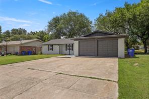 311 Arthur Drive - Photo 2