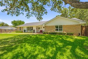 1423 Oak Hills Drive - Photo 1