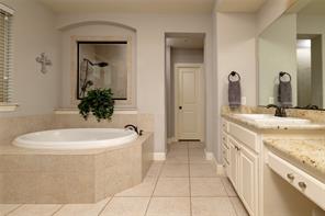 955 Champions Way - Photo 13