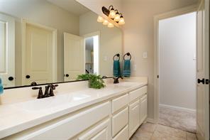 955 Champions Way - Photo 31