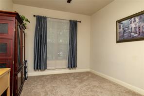 955 Champions Way - Photo 8