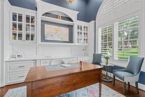 6605 Wood Hollow Court - Photo 3