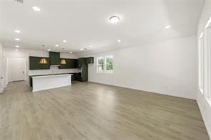 2121 Williams Road - Photo 4