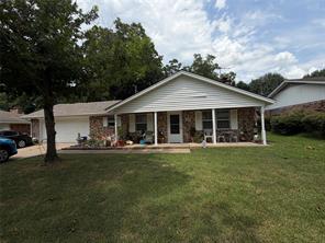 126 Poinsettia Circle - Photo 1