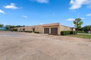 2200 5th Street - Photo 2