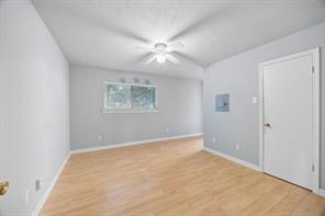 5082 Matilda Street - Photo 11