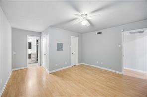 5082 Matilda Street - Photo 12