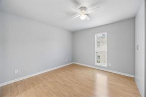 5082 Matilda Street - Photo 17