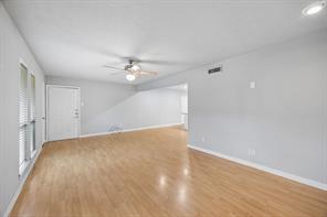 5082 Matilda Street - Photo 7