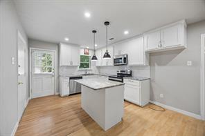 5082 Matilda Street - Photo 9