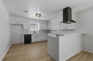 1509 Robin Drive - Photo 4