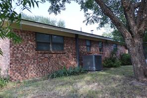 4315 Waples Road - Photo 10