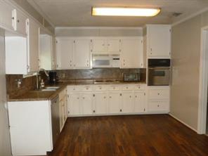 4315 Waples Road - Photo 32