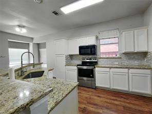 3613 Stockton Drive - Photo 2