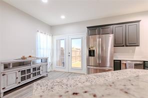 230 Greathouse Village - Photo 14