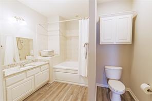 230 Greathouse Village - Photo 23