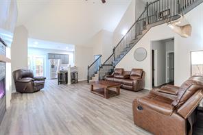 230 Greathouse Village - Photo 5