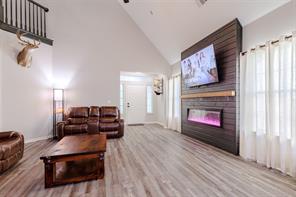 230 Greathouse Village - Photo 8