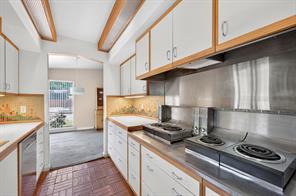 8923 Rolling Rock Lane - Photo 20