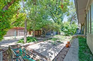 8923 Rolling Rock Lane - Photo 4