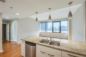 1200 Main Street - Photo 8