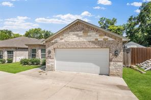 899 E Jefferson Street - Photo 2