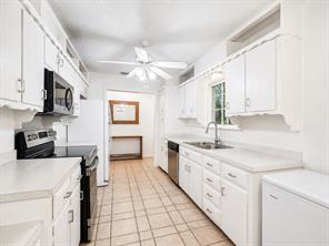 200 Hart Road - Photo 3