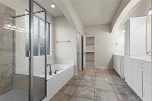 8302 Munich Drive - Photo 10