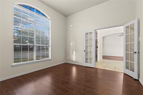 8302 Munich Drive - Photo 4