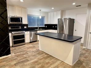 1024 Grimes Drive - Photo 20