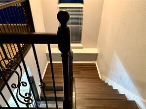 1024 Grimes Drive - Photo 25