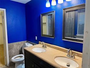 1024 Grimes Drive - Photo 27