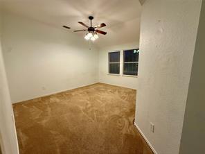 1024 Grimes Drive - Photo 32