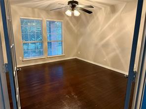 1024 Grimes Drive - Photo 6
