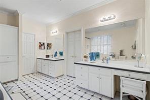3558 S Nolan River Road - Photo 17