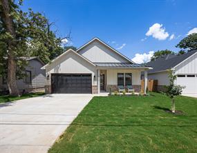 2904 Hiawatha Trail - Photo 1
