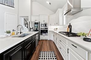208 Lenten Rose Drive - Photo 4