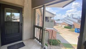 3101 Townbluff Drive - Photo 2