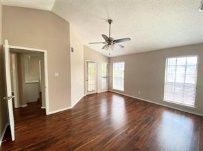 3101 Townbluff Drive - Photo 3