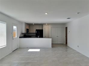 9809 Papillion Way - Photo 4