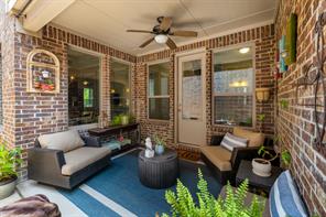 1207 Harris Hawk Way - Photo 2