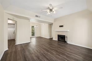 3105 San Jacinto Street - Photo 3
