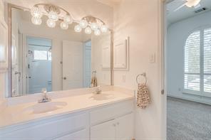 2800 Rosecliff Terrace - Photo 31
