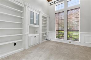 4624 Hallmark Drive - Photo 8