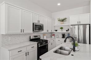 196 W 17th Street - Photo 12