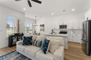 196 W 17th Street - Photo 6